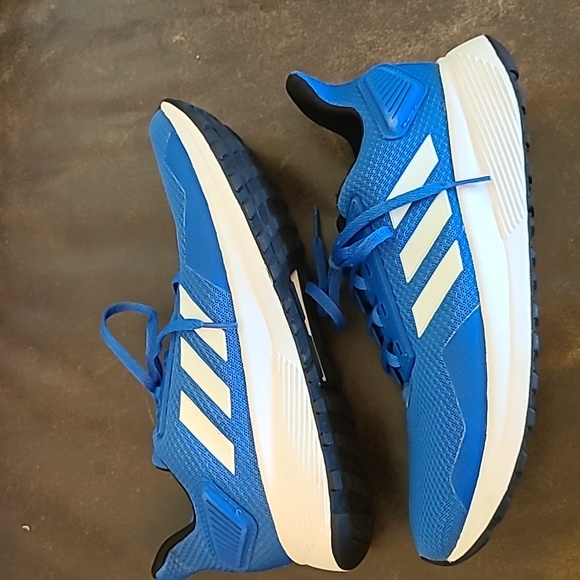 EUC Adidas cloud foam - Picture 7 of 7